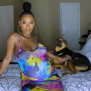 Meet your Posher, Chanel